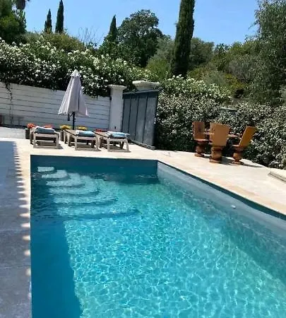 Magnifique A Deux Pas De St Tropez Hotell