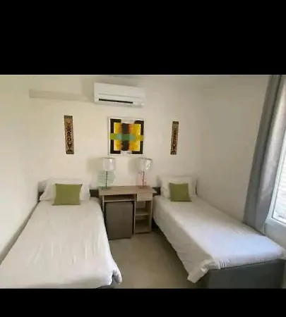 Hotell Magnifique A Deux Pas De St Tropez *